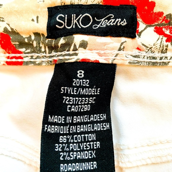 Suko White Capri Jeans - Picture 3 of 6